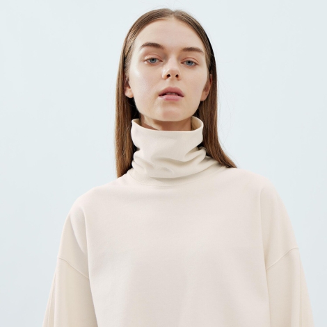 Стильный лонгслив Uniqlo водолазка 1159801871 (Белый, XS)