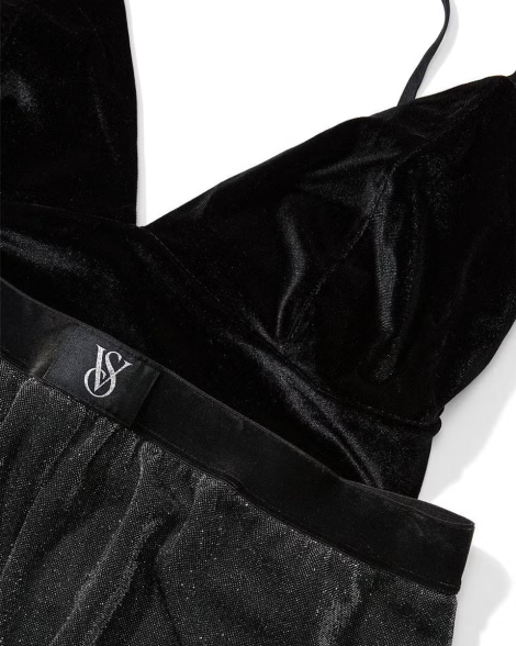 Піжамний комплект Victoria's Secret з оксамитового топу та блискучих штанів 1159806132 (Чорний, M) 1159806132 (Чорний, M)