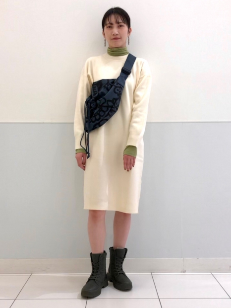 Теплое платье с длинным руковом Uniqlo 1159825258 (Бежевый S)