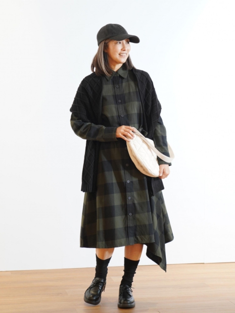 Жіноча сукня-сорочка UNIQLO в асиметричну клітинку 1159828194 (Зелений M)