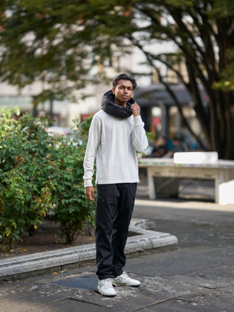 Стильный капюшон от UNIQLO 1159828188 (Черный One size)