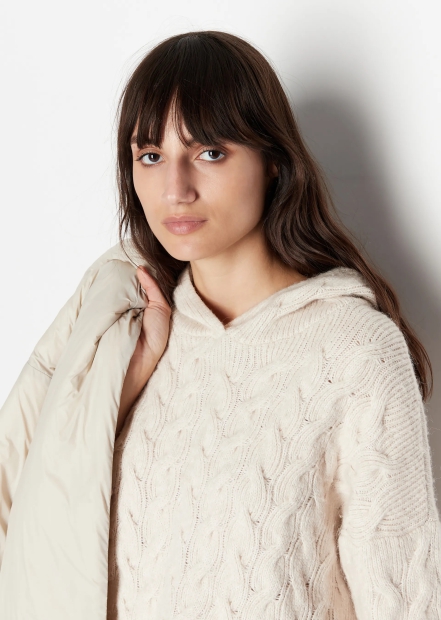 Женский вязаный свитер Armani Exchange с капюшоном 1159806787 (Молочный, M)
