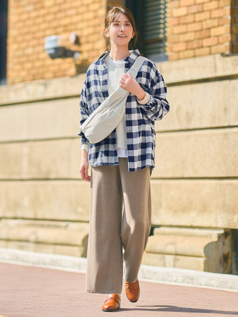 В'язаний светр Souffle Yarn UNIQLO 1159831950 (Молочний S)