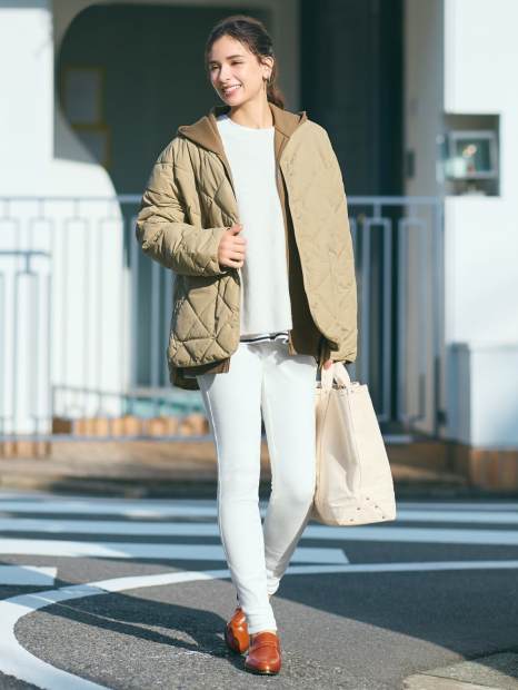 В'язаний светр Souffle Yarn UNIQLO 1159831950 (Молочний S)