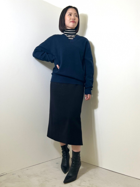 Женский свитер с высоким воротником UNIQLO из мериносовой шерсти 1159835352 (Черный L)