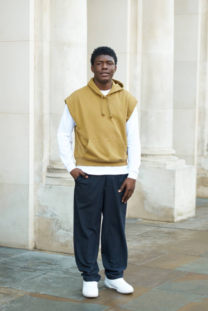 Толстовка без рукавов UNIQLO с капюшоном 1159834734 (Коричневый XL)