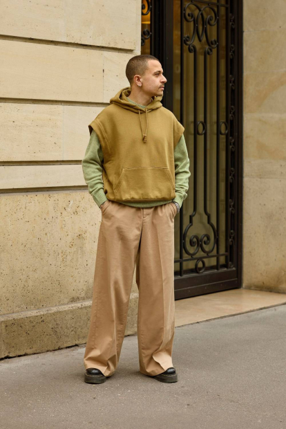 Толстовка без рукавов UNIQLO с капюшоном 1159834734 (Коричневый XL)