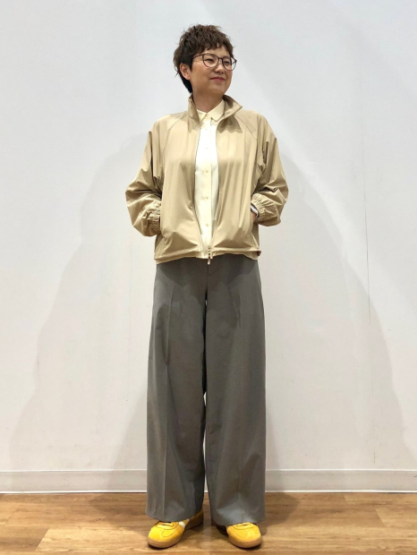 Ультраэластичная ветровка Uniqlo легкая куртка 1159833352 (Бежевый M)