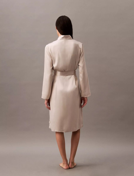 Женский сатиновый халат Calvin Klein 1159835875 (Молочный XS/S)