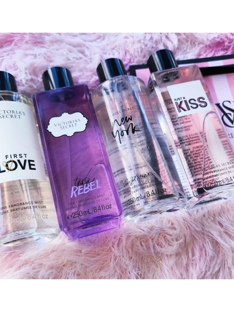 Парфюмированный мист для тела First Love от Victoria’s Secret 1159829836 (Белый 250 ml)