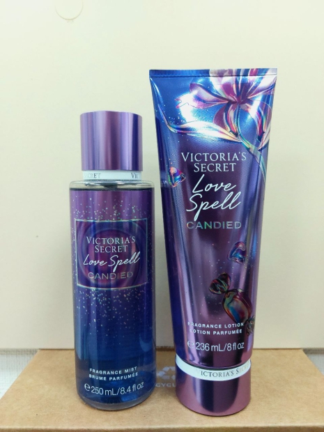 Набір для тіла Love Spell Candied Victoria's Secret спрей та лосьйон 1159796371 (Фіолетовий, 250/236 ml)