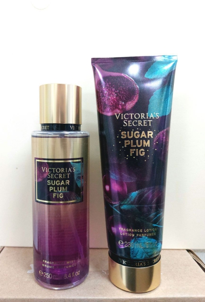 Набір для тіла Sugar Plum Fig Victoria's Secret спрей та лосьйон 1159796374 (Фіолетовий, 250/236 ml)