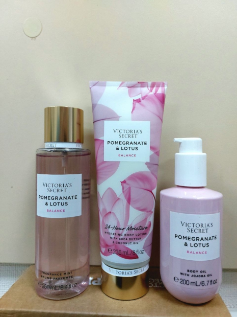 Большой набор для тела Pomegranate & Lotus от Victoria’s Secret 1159818496 (Розовый One Size)