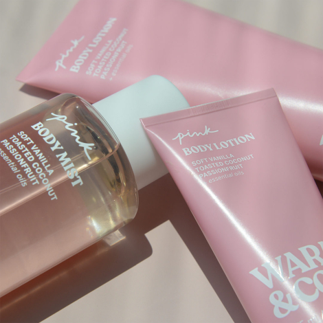 Набор Warm & Cozy Victoria’s Secret Pink мист, лосьон и свеча 1159837568 (Розовый One size)