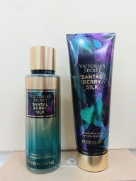 Набір для тіла Santal Berry Silk Victoria's Secret спрей та лосьйон 1159796377 (Фіолетовий, 250/236 ml)