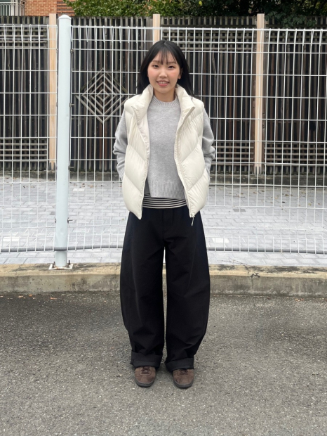 Теплий жилет Uniqlo 1159856695 (Молочний XXL)