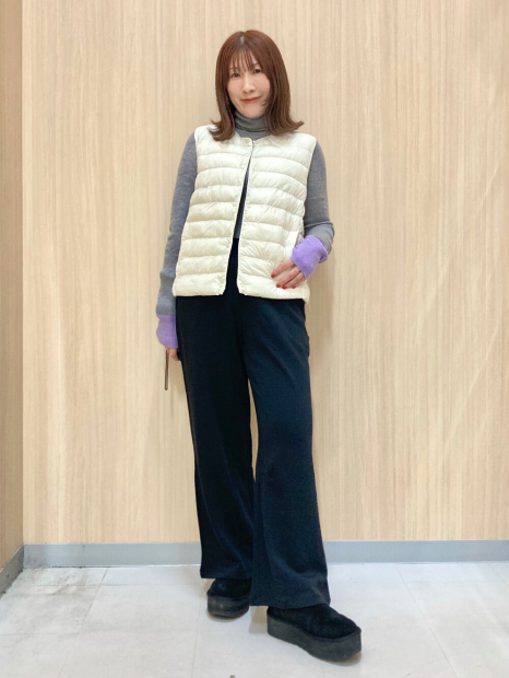 Жилет Uniqlo с технологией PUFFTECH 1159862210 (Молочный M)