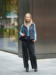 Стильный жилет Uniqlo на пуху 1159849517 (Черный M)