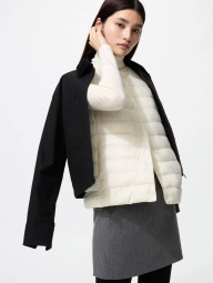Жилет Uniqlo с технологией PUFFTECH 1159862210 (Молочный M)