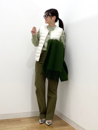 Жилет Uniqlo с технологией PUFFTECH 1159862210 (Молочный M)