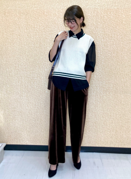 Вязаная жилетка UNIQLO 1159846835 (Молочный M)